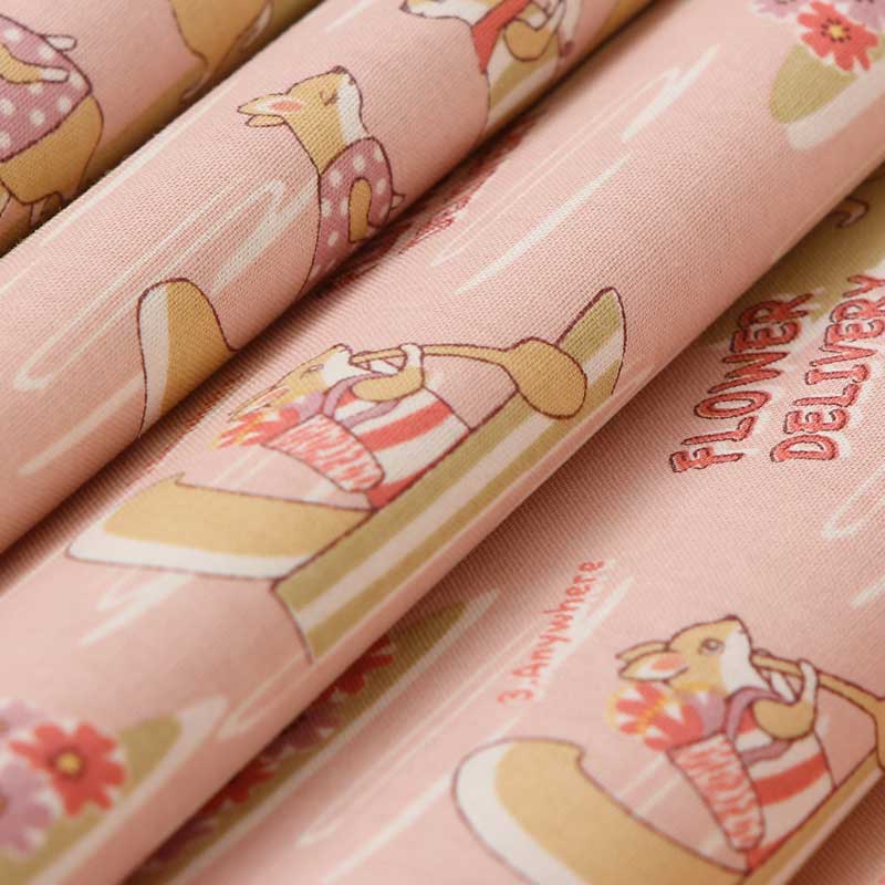 Cute Squirrel Children's Fabri - Home Art Textiles recension och pris